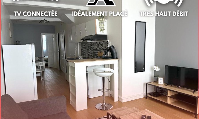 Saintes Apartamento | ღ Hubble Au cœur de Saintes, Spacieux & Wifi
