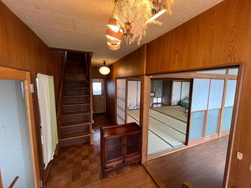 Kofu Casa | ぶどう畑に囲まれた貸切宿 バーベキュー可能 白百合醸造から徒歩すぐ"Vineyard Vista" Vacation rental BBQ permitted short walk from Winery