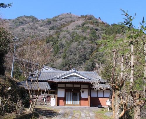 Shikokuchuo Casa | ゲストハウス こごみ庵