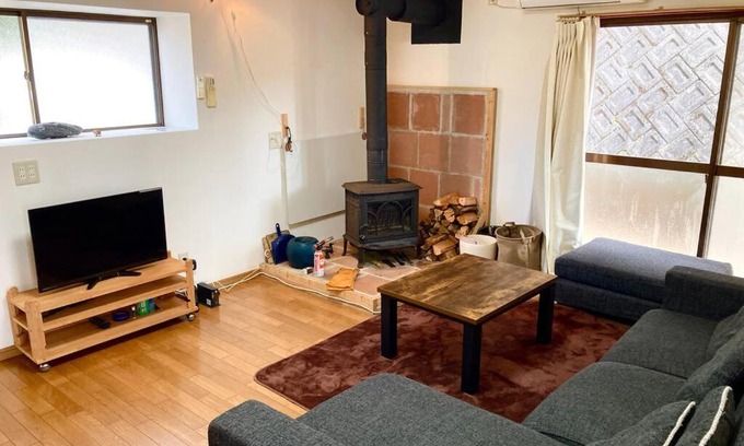 Toon Apartamento | テントサウナのある棚田の前のお家 Miuchi house