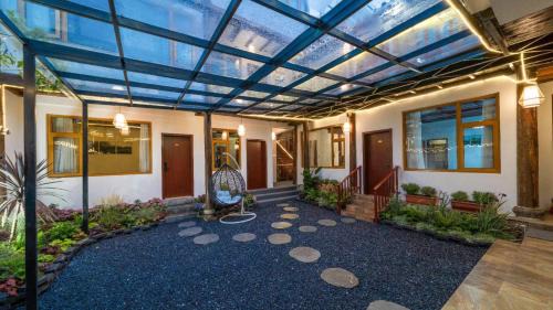 Dayan Old Town Casa | 丽江金美客栈