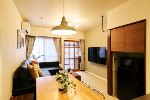 Higashitateishi Apartamento | 京成立石駅 徒歩10分 スカイツリー7分 浅草10分 最大10名 家族滞在 羽田成田空港直通
