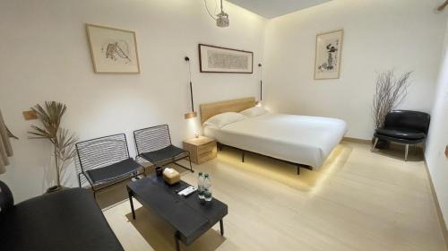 Fenghuang Casa | 凤凰古城柿子小院民宿亲子套房
