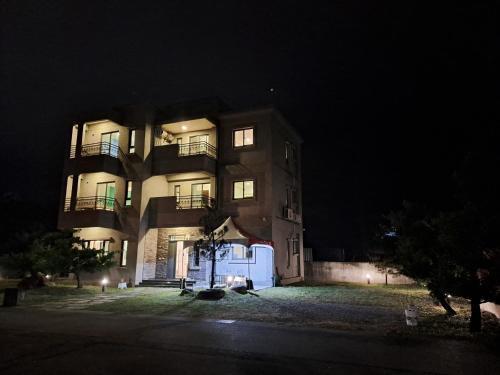 Ji'an Casa | 南海凱歌民宿獨棟庭園別墅 1烤肉打牌歡唱 2寵物友善 3聰明包棟-依人數提供相對應床位及房間數4近市區東大夜市
