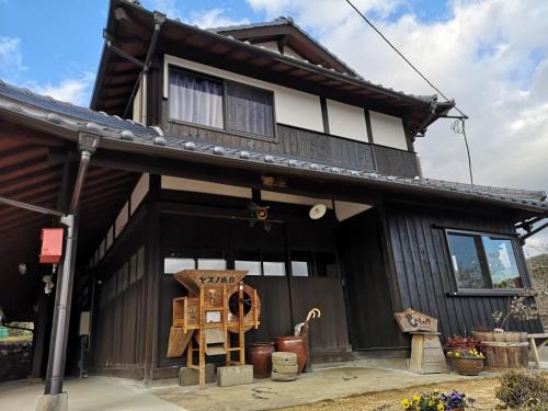 Mine Casa | 古民家ゲストハウスひまわり