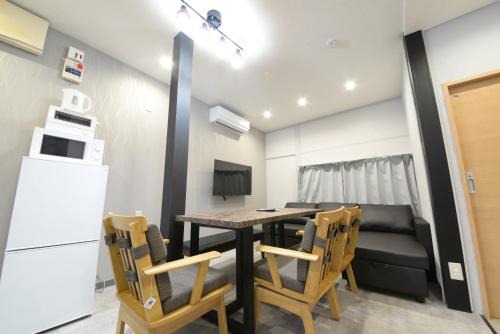 Shinjuku Casa | 和ノ楓cottage第二 新宿の2階建て2室1シャワー1トイレ