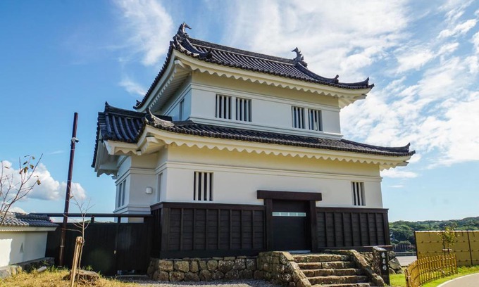Hirado Hotel | 平戸城 CASTLE STAY 懐柔櫓 - Hirado Castle Stay Kaijuyagura-