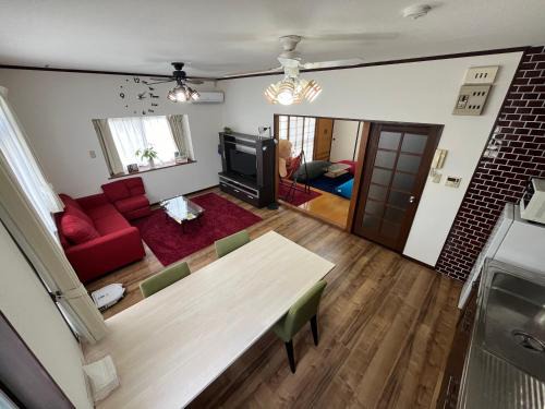 Nishi Ward Apartamento | 広島Riverside house 無料駐車場付き 原爆ドームまで15分圏内 1棟貸切 100m2以上 大人数OK