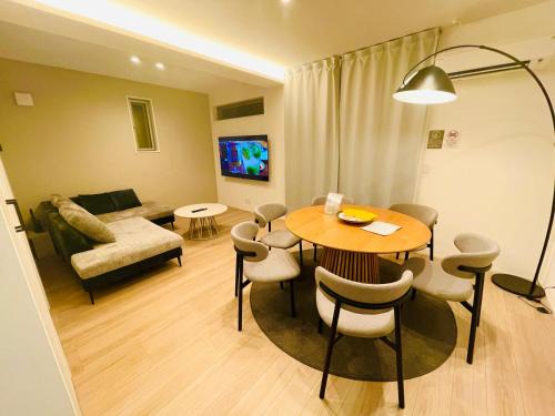 Naha City Centre Villa | 新築オープン アーバンテラスナハ 最大6名 波の上ビーチ国際通り近く 3泊以上15offキャンペーン中