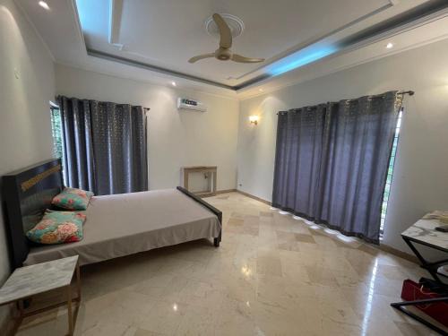 Loralai District Villa | 新能源协会宾馆