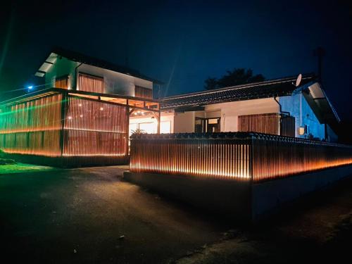 Hatsukaichi Casa | 時間を忘れる貸別荘レッドライン
