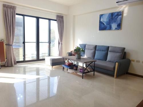 Anping Apartamento | 河畔暮光-安平包棟民宿-電動麻將ktv停車