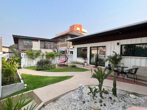 Bang Phlat Casa | 独立庭院 花园式的两卧两卫民宿 近mrt 2