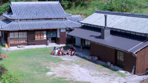 Minamiawaji Casa | 猫と図書館のある宿 草地家 Kusachike