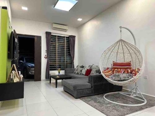 Kluang Casa | 简 民宿 居銮绿园 J Home Kluang Indah