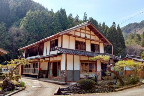 Gero Casa | 里山アウトドアフィールド・古民家コテージとろせ