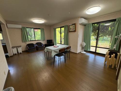 Shiga Prefecture Casa | 高島市一棟貸切 Biwa Lake琵琶湖 徒歩5分 大人数でご利用だとお得連泊がお得BBQ可能自転車無料利用可