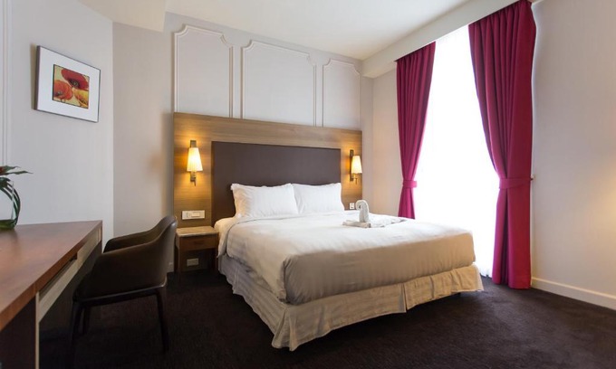 Cianjin District Hotel | 麗馨商旅七賢館