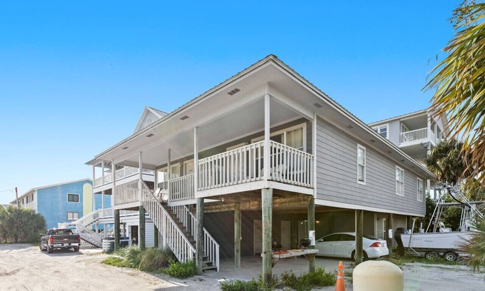 Grayton Beach Casa | 0.1 miles to the Beach - Gulf Views in Grayton Beach - Walk to Redbar