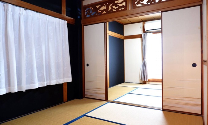 Nishiyodogawa-ku Casa | 0 minutes walk from the nearest station! 20 minutes to USJ and Osaka Station, direct access to Kobe, Namba, and Nara.