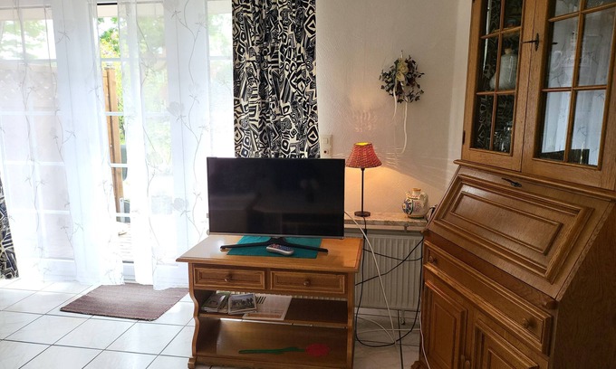 Busum Apartamento | 002-Bonn (TMS) (BC: a3) - BUE - Wildrose House