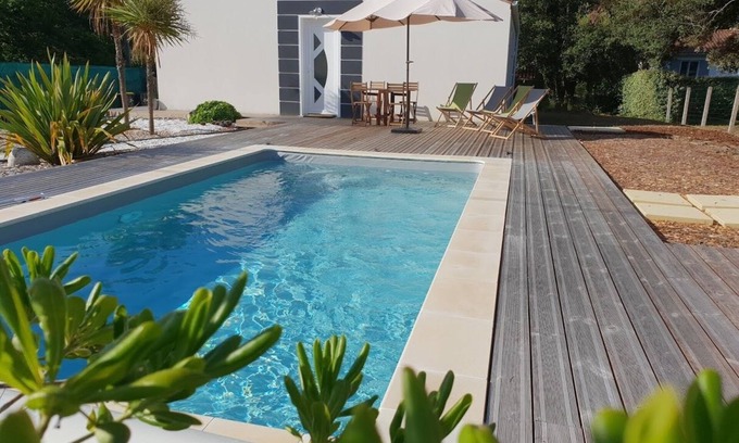 Chaillot Casa | Bonita villa contemporánea con piscina