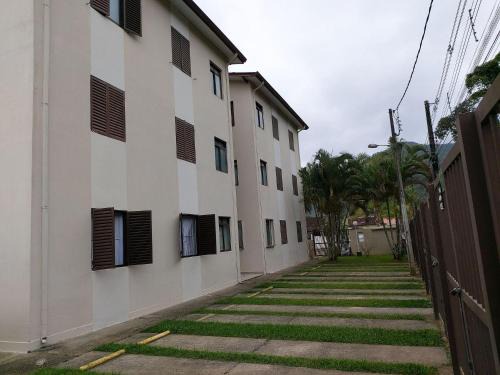 Maranduba Apartamento | 0104.00 - Sapê Maranduba - Condomínio Villagio III - Apartamento - 2 Dormitórios - 8 Pessoas - 6 Quadras Do Mar