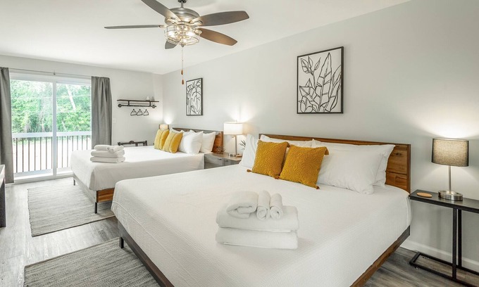 Lookout Valley Neighborhood Association Cabina | 02: The Wright Suite - A PMI Scenic City Vacation Rental