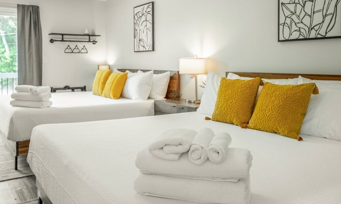 Chattanooga Cabina | 02: The Wright Suite - A PMI Scenic City Vacation Rental