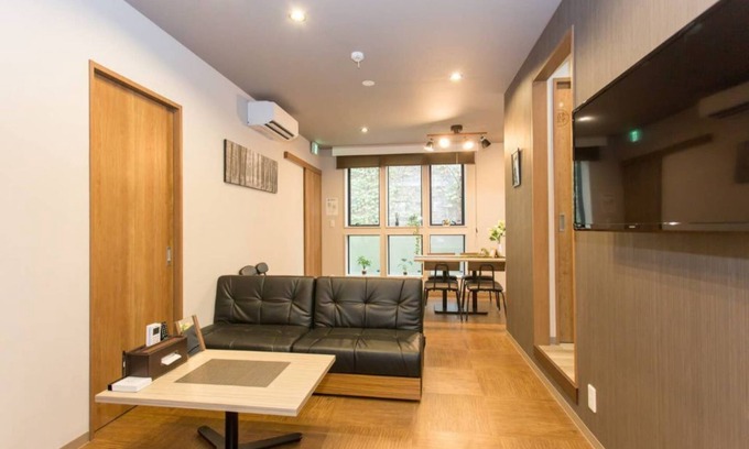 Minami Apartamento | 02Group stay CLASSE /350m walk from Namba station /280m walk from Nihonbashi station /Maximum 8 people /WIFI