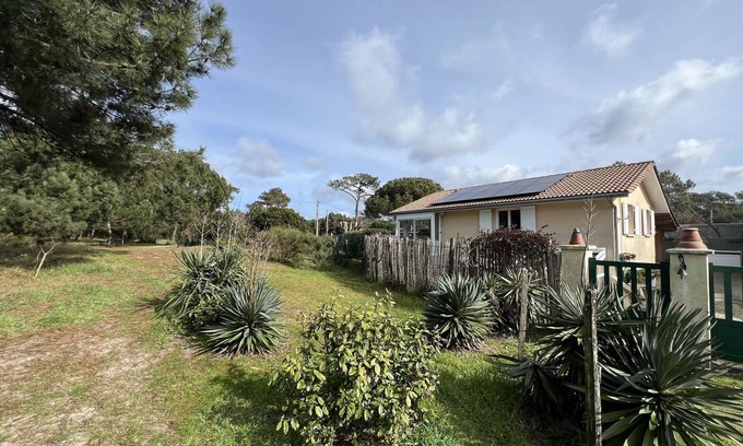 Vendays-Montalivet Casa | 058 - Small peaceful corner next to the pines and 200m from the Ocean