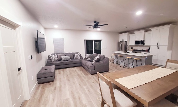 Elko Casa | #06 New 5 Bedroom, 3 Bath, 2 Car Garage
