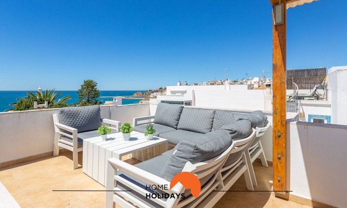 Albufeira Old Town Chalet De Esquí | #086 Fish House by Home Holidays