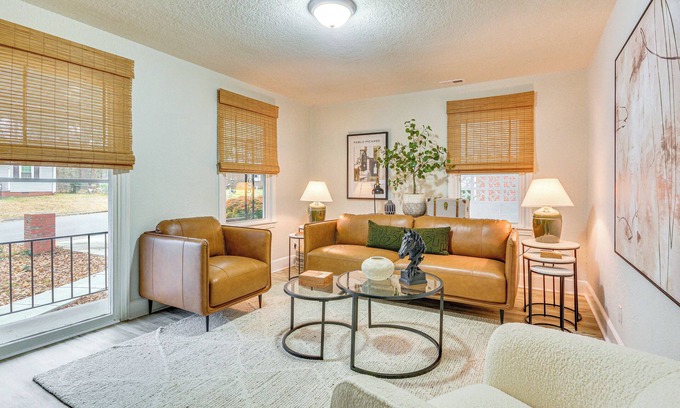 High Point Casa | 1/2 Mi to High Point University: Quaint Abode!