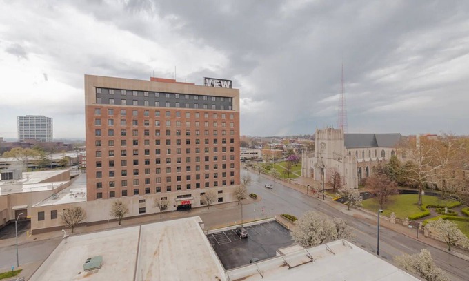 North Kansas City Apartamento | 1.3 Miles To Union Station! 2 bedroom 2bath