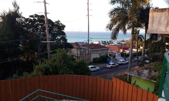 Montego Bay Apartamento | 1 BDR Apt #5 at Ramparts Near Sangster Airport