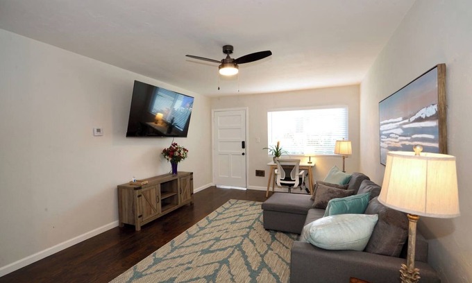 Linda Vista Casa | 1 Bed 1 bath BIG PRIVATE back yard LOCATION
