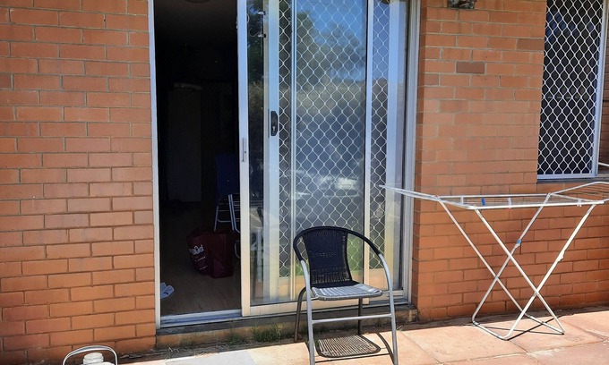 Maylands Apartamento | 1 Bed in Maylands close to Coles (5 mins walk) and to train (12 mins walk)