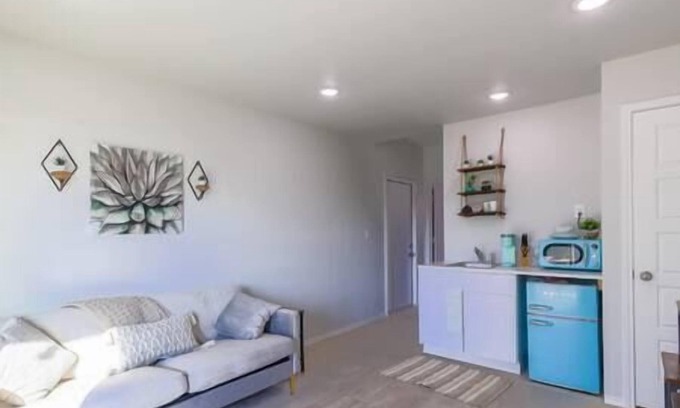 Canyon Lake Casa | 1 Bed | Private Waterfront Tiny Home 1BR | 6A, Private Waterfront Tiny Home 1BR | 6A