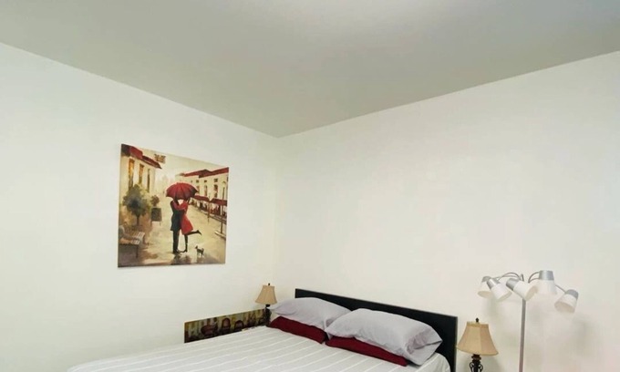 Arcadia Casa | 1 bedroom 1 bathroom parking private entrance safe in Arcadia CA, pet friendly.