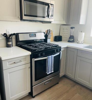 Westlake Apartamento | 1 Bedroom 1 Bathroom Near Crypto Center