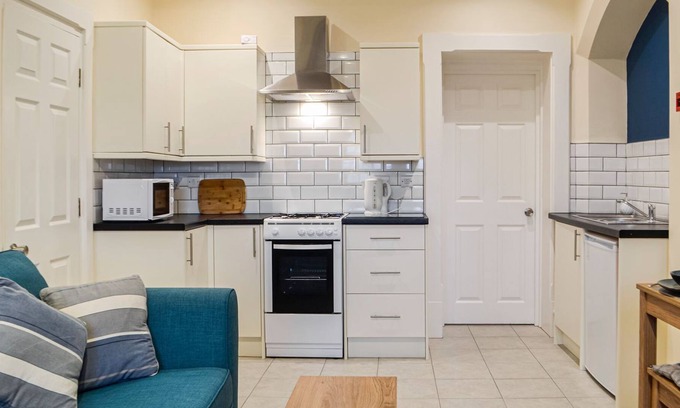 Llanfynydd Cabaña | 1 bedroom accommodation in Llanfynydd