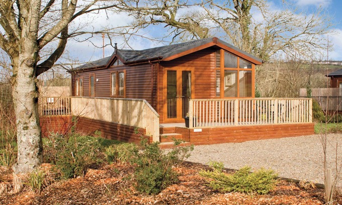 Narberth Chalet De Esquí | 1 bedroom accommodation in Narberth, Nr Tenby