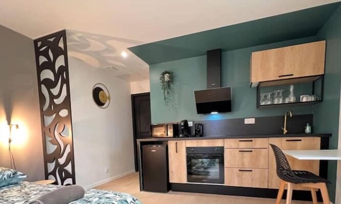 Fontenay-le-Comte Apartamento | 1 Bedroom Apartment in Fontenay-le-Comte