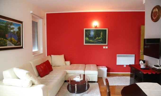Vrnjacka Banja Apartamento | 1-bedroom apartment in tranquil Vrnjačka Banja with AC, WiFi