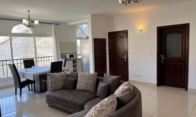 Antananarivo Avaradrano Apartamento | 1 Bedroom Apartment with Air Conditioning 85 m² - Kitchen and Terrace