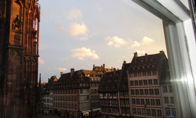 Historic Center Apartamento | Apartamento de 1 habitación 45m2 Place de la Cathédrale Centre-ville Strasbourg