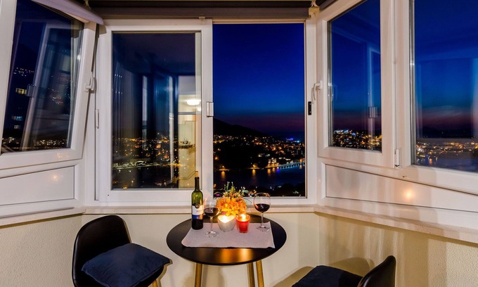 Gruz Apartamento | Apartamento de 1 dormitorio con balcףn.