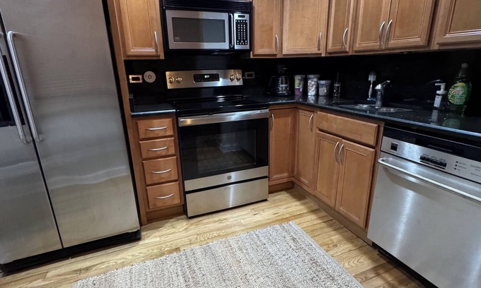 Wicker Park Apartamento | 1-bedroom apartment in awesome Chicago with AC, WiFi and 1FREE Garage Parking