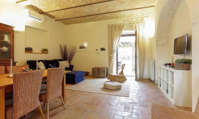 Foligno Apartamento | Apartamento de 1 dormitorio cerca de Foligno.